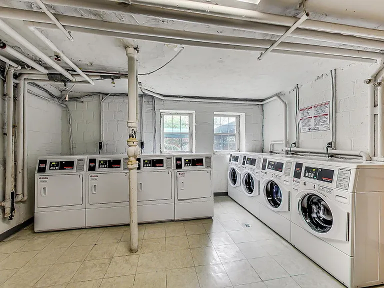 1303 N Ode St #215 — Photo 9