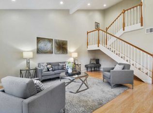 821 Phoenix Ln, Foster City, CA 94404