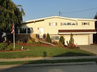 808 George St, Belpre, OH 45714