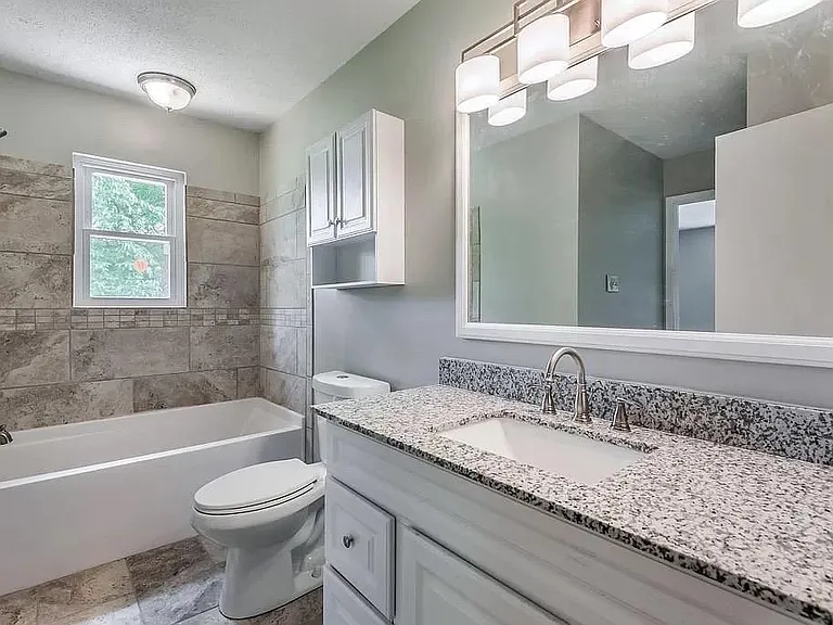 405 E Kings Gate Rd — Photo 10