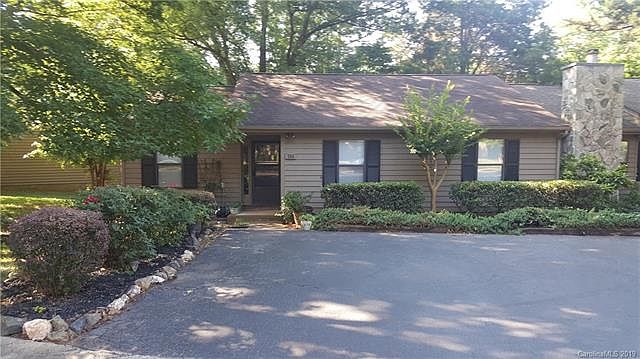 1st image of 116 Cedar Holw #32-A