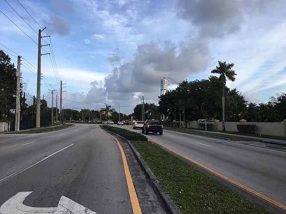 5th image of 6930 Miami Gardens Dr #1-107
