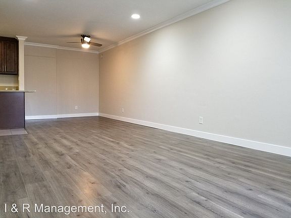 4th image of 5914 Buffalo Ave APT B