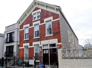1513 W Superior St APT 2F, Chicago, IL 60642