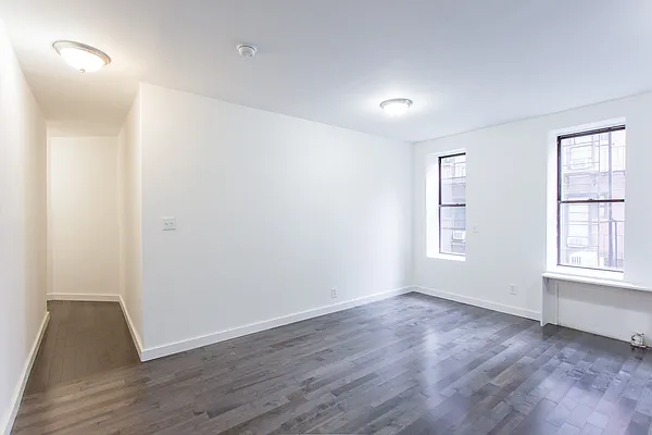 Rented by Pink Stone Realty LLC | media 27