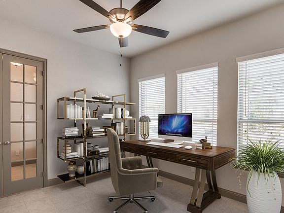 Office / Can also be used as 5th Bedroom