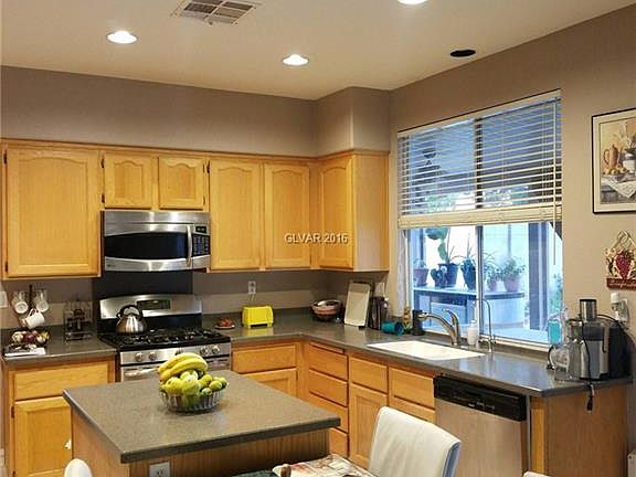 3rd image of 1318 Stable Glen Dr