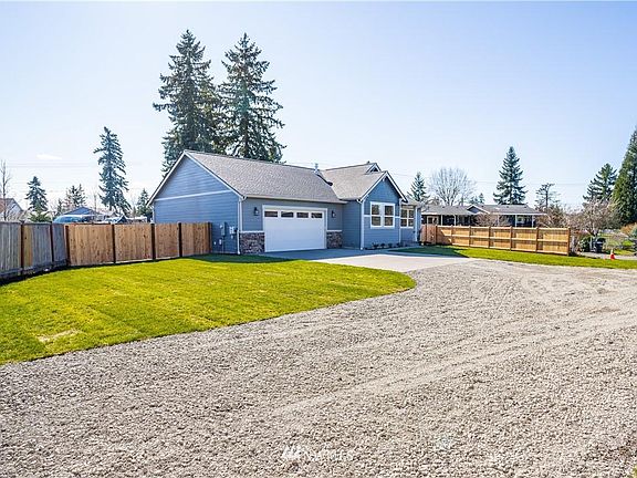 3rd image of 9524 Longmire Ct SE