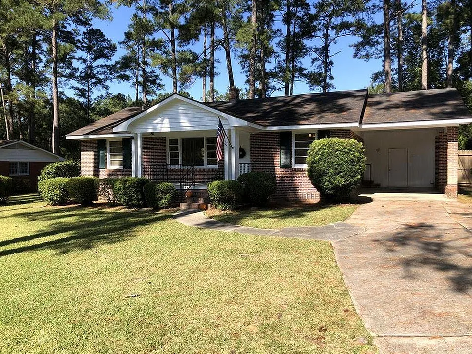 111 Brookwood Dr