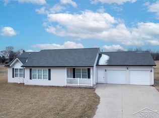 503 E Shaffer Rd, Hope, MI 48628