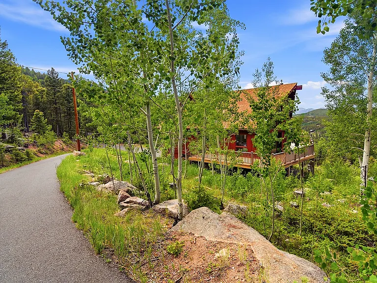 10228 Christopher Dr — Photo 3