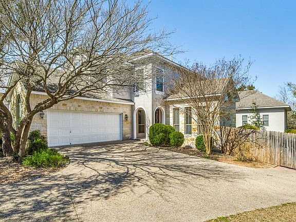 4th image of 18415 Emerald Oaks Dr