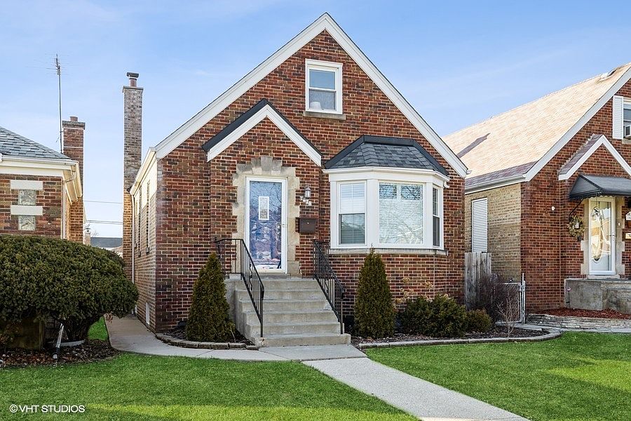 1st image of 1618 N 75th Ct