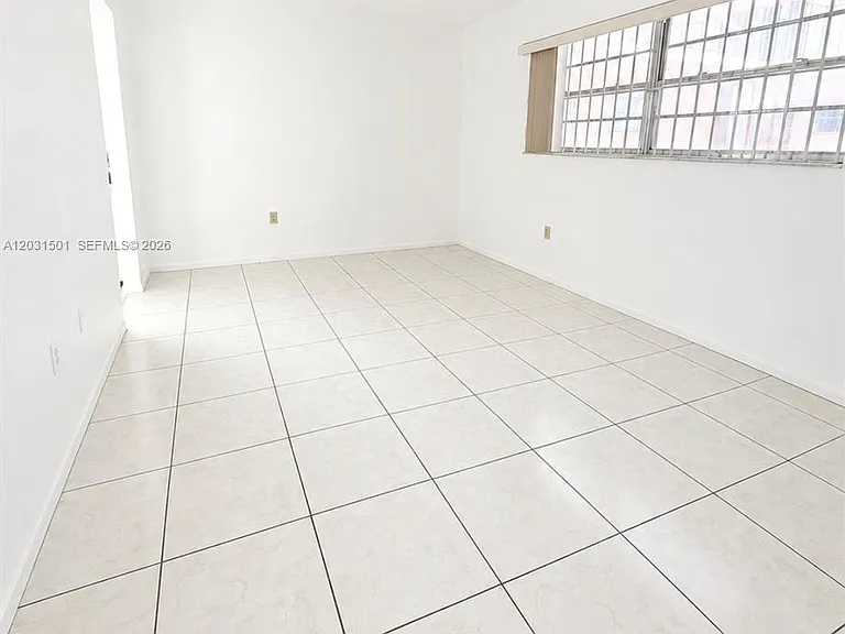 13701 Kendale Lakes Cir #B-308 — Photo 11