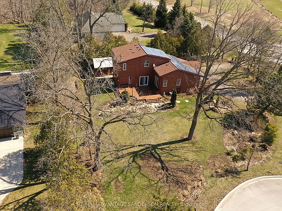4th image of 22476 Coldstream Rd