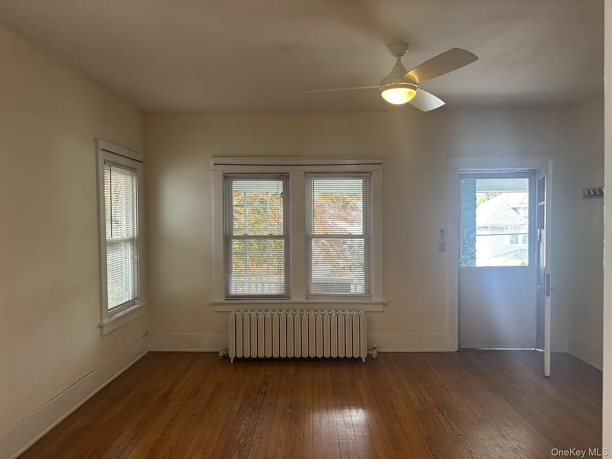 Building Photo - 48 Ferris Pl