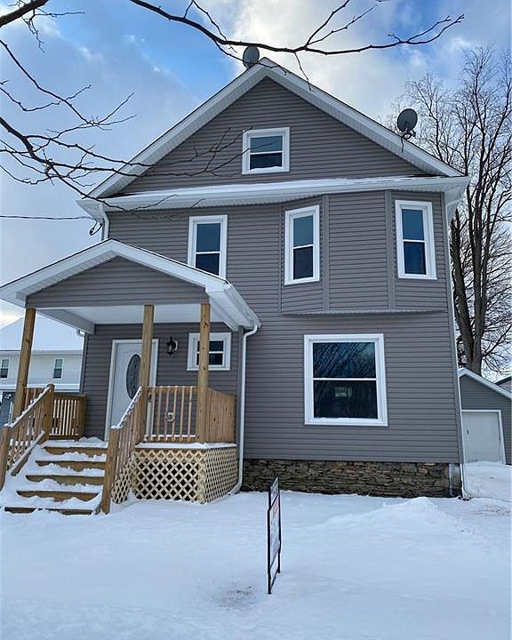 1st image of 19 Grant St