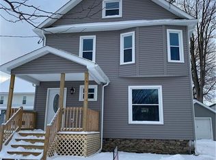 19 Grant St, North East, PA