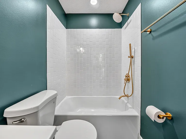 2806 Beacon Ave #B — Photo 28