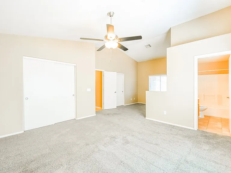 803 S Chatsworth St — Photo 10