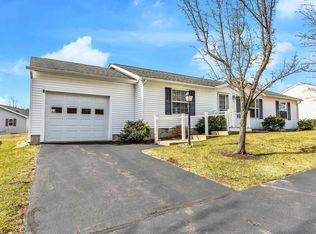 160 Ledgewood Way, Manchester, NH 03104