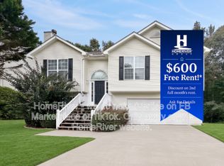 5087 Limerick Ln, Flowery Branch, GA 30542