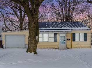 611 E Randolph St, Angola, IN 46703