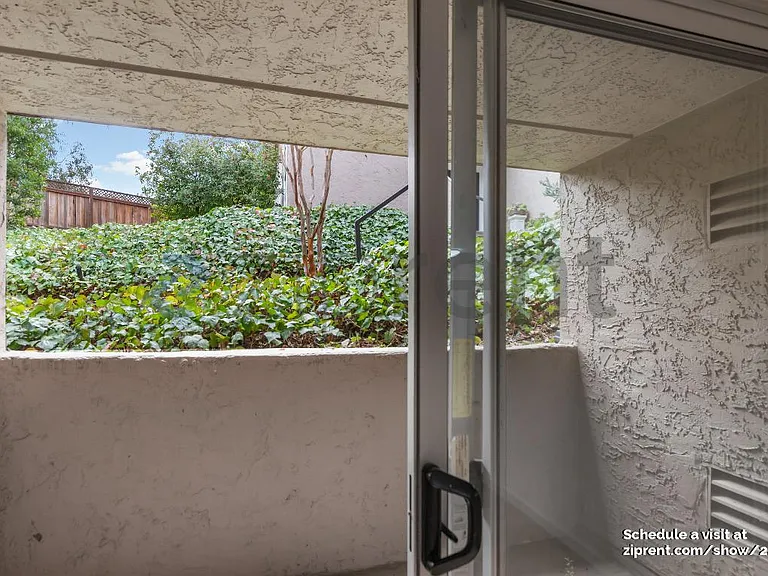 675 Sharon Park Dr #135 — Photo 15