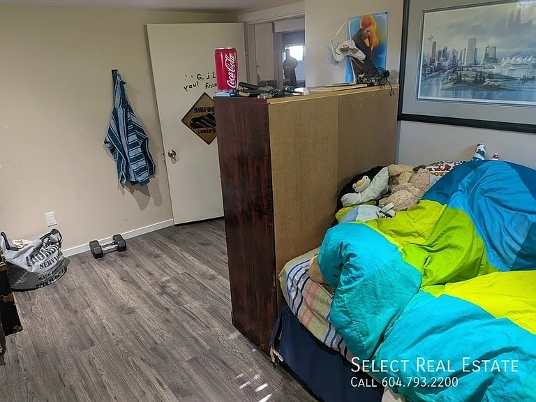 9425 Stanley St — Photo 14