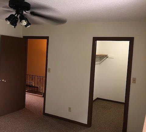 2nd image of 3201 Lakeshore Dr