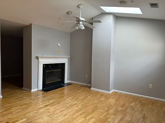 4th image of 168 Potomac Dr