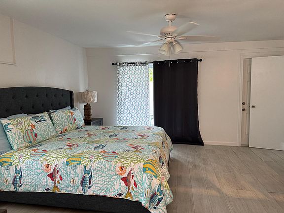 5th image of 3500-3503 Pineapple Village St