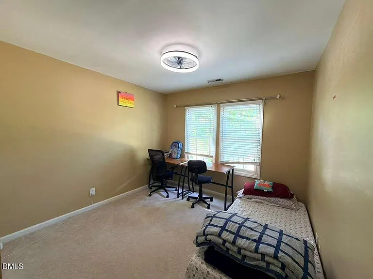 109 E Seve Ct — Photo 23
