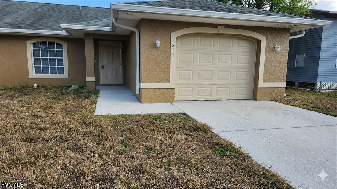 2 bed, 2.0 bath, 1140 sqft, $1,400 — Photo 2