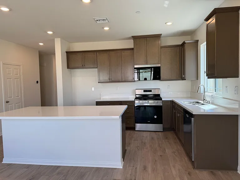 22752 Salvation Way — Photo 9