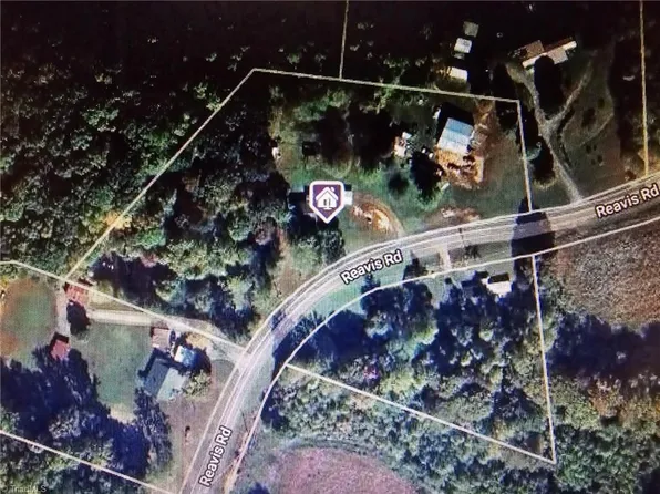 239 Reavis Rd, Yadkinville, NC 27055