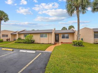 148 Lake Gloria Dr, West Palm Beach, FL 33411