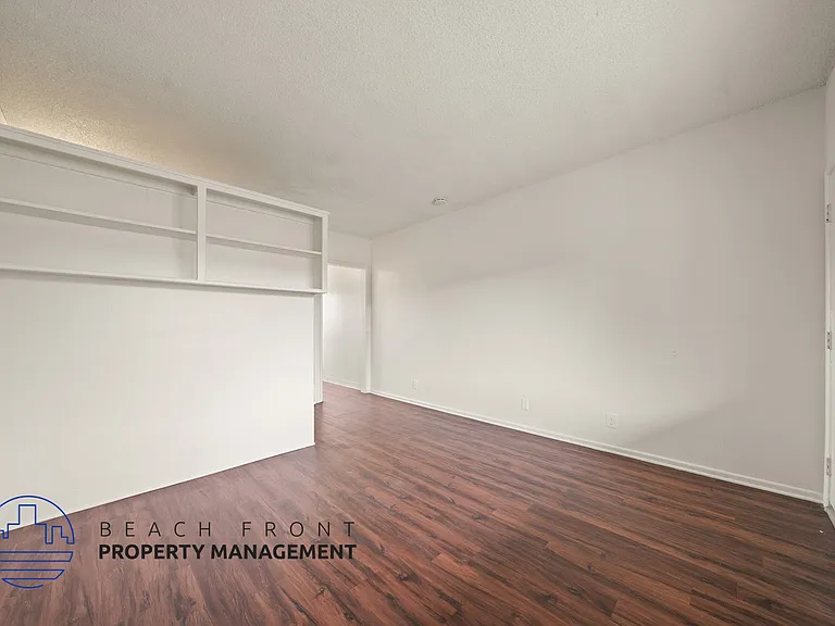 12233 Manor Dr. — Photo 4