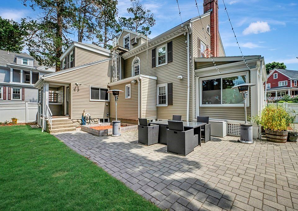 12 Mishawum Rd, Woburn, MA 01801 Zillow