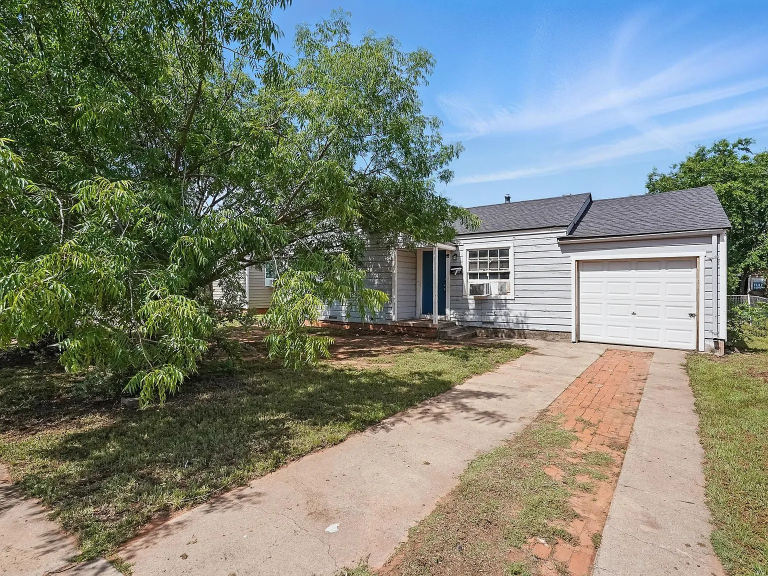 3 bed, 942 sqft, $1,500 — Photo 3