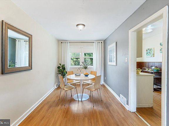 5th image of 3422 Valley Green Dr