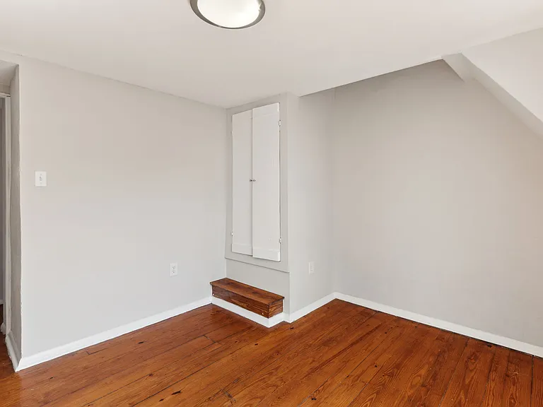 304 Sears St — Photo 20