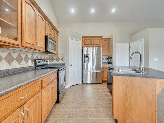 4th image of 6356 W Rose Run Way