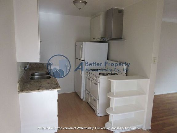 3rd image of 1739 E 1st St APT 11