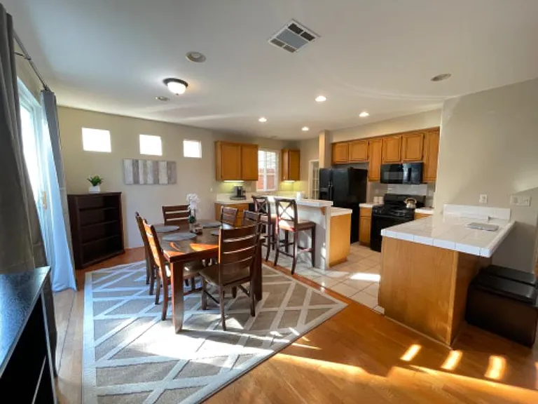 Elderberry Cir — Photo 6