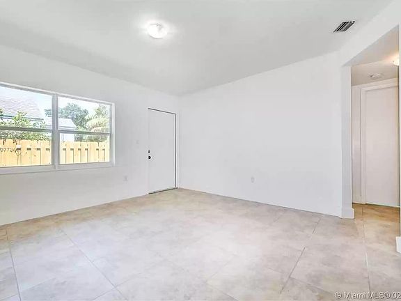 4th image of 180 NW 51st St