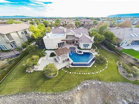 4th image of 9720 Winter Palace Dr