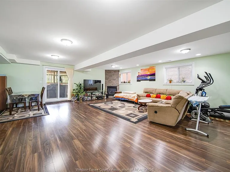 1937 Mark Ave #BASEMENT — Photo 5