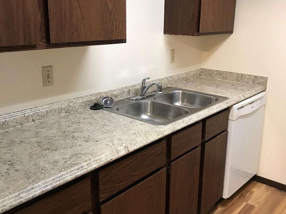 Granite-Look Counters