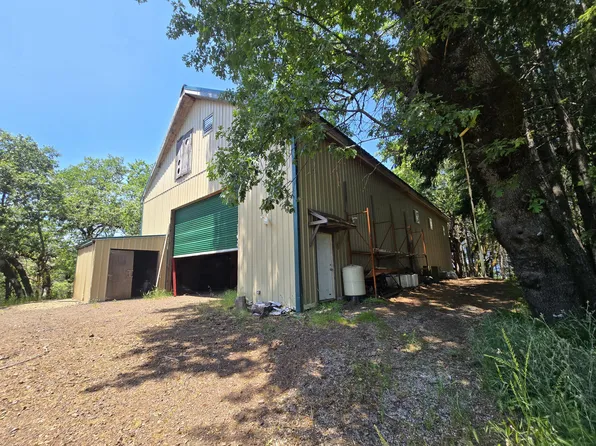 705 Bigfoot Path Rd, Zenia, CA 95595